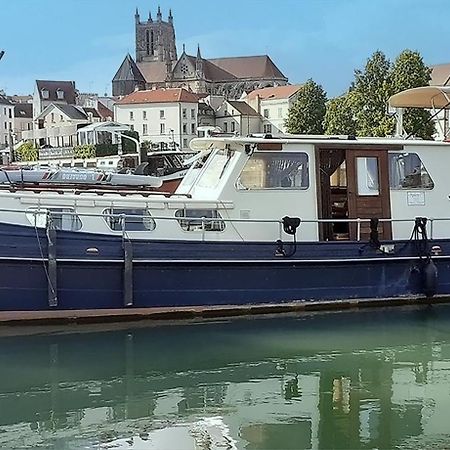 Spicy - Sejour Insolite Sur La Marne Meaux Exterior foto