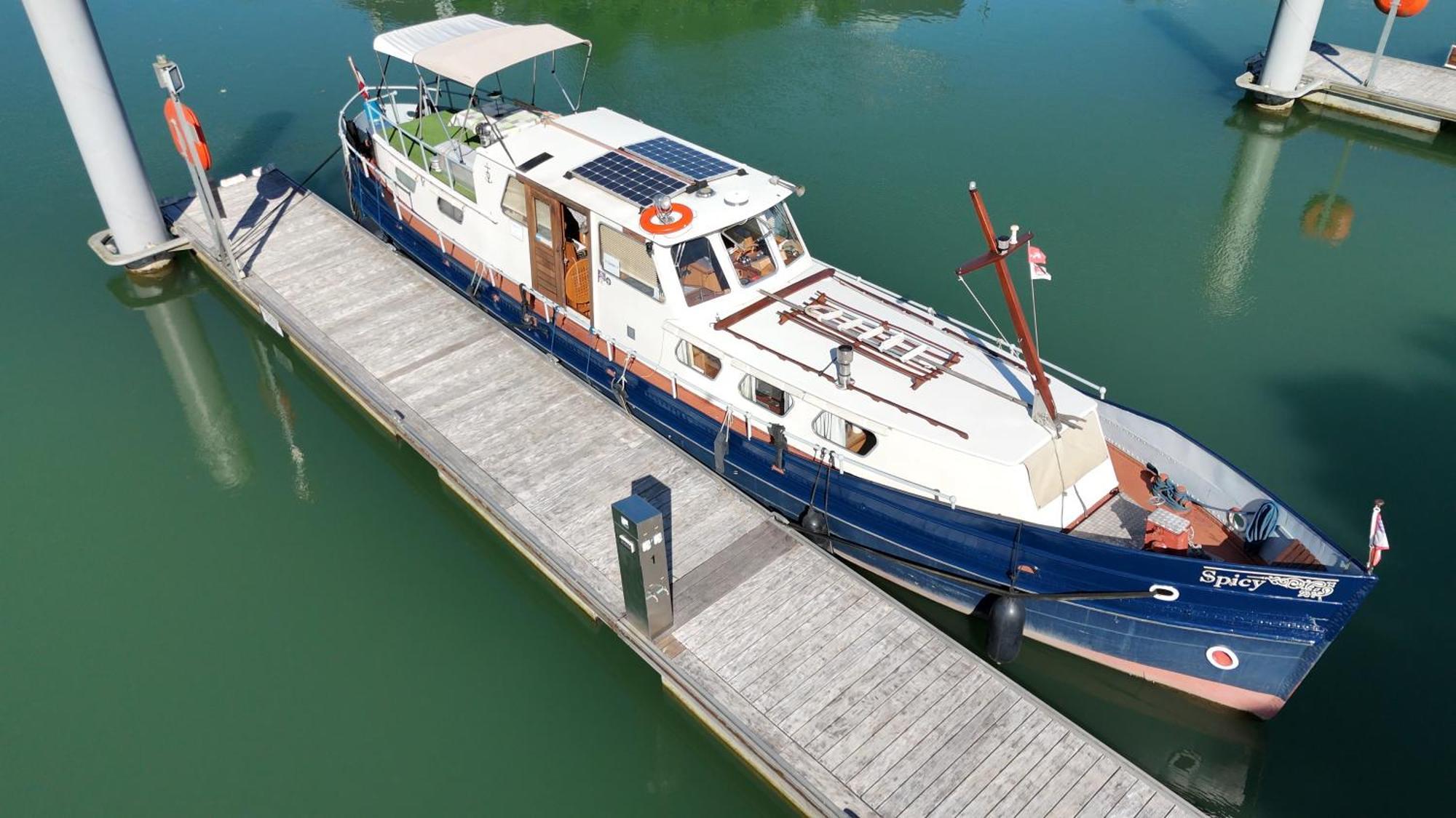 Spicy - Sejour Insolite Sur La Marne Meaux Exterior foto